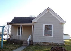Bank Foreclosures in RICHMOND, MO