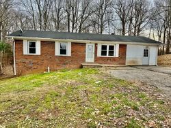 Bank Foreclosures in GREENVILLE, KY
