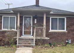 Bank Foreclosures in DEARBORN, MI