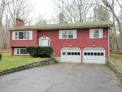 Bank Foreclosures in EAST LYME, CT