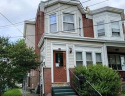 Bank Foreclosures in GLOUCESTER CITY, NJ