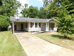 Bank Foreclosures in ABERDEEN, MS