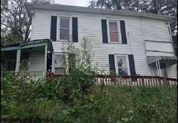 Bank Foreclosures in SHINNSTON, WV