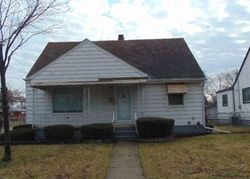 Bank Foreclosures in ROSEVILLE, MI