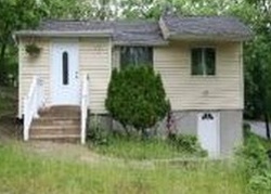 Bank Foreclosures in FARMINGVILLE, NY