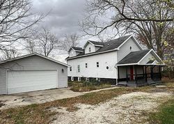 Bank Foreclosures in MOMENCE, IL