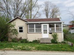 Bank Foreclosures in MARION, IA