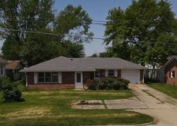 Bank Foreclosures in SEYMOUR, IN