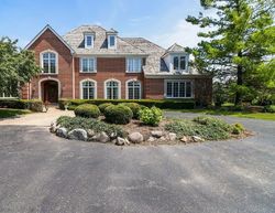 Bank Foreclosures in LAKE FOREST, IL