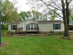 Bank Foreclosures in CARLYLE, IL