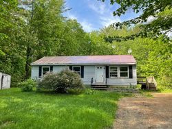 Bank Foreclosures in AUBURN, ME