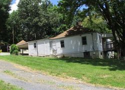 Bank Foreclosures in MAURERTOWN, VA