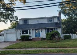 Bank Foreclosures in MASSAPEQUA PARK, NY