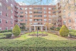 Bank Foreclosures in FOREST HILLS, NY