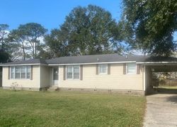 Bank Foreclosures in SAINT GABRIEL, LA