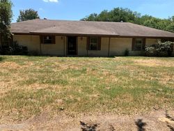 Bank Foreclosures in FAIRFIELD, TX