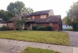 Bank Foreclosures in SHARON HILL, PA