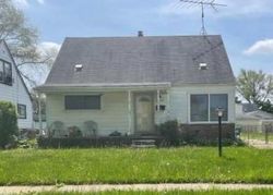 Bank Foreclosures in GARDEN CITY, MI