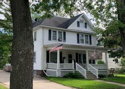 Bank Foreclosures in BERLIN, WI