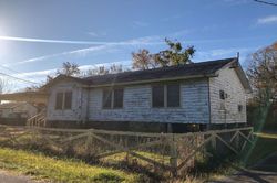 Bank Foreclosures in CHAUVIN, LA