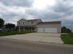 Bank Foreclosures in ISLAND LAKE, IL