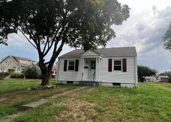 Bank Foreclosures in NEW CUMBERLAND, PA