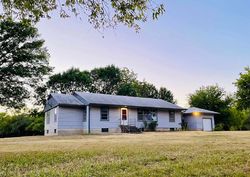 Bank Foreclosures in NEWTON, KS