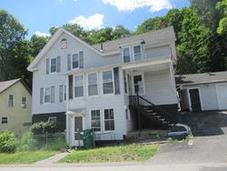 Bank Foreclosures in CLINTON, MA