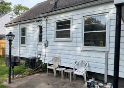 Bank Foreclosures in FERNDALE, MI