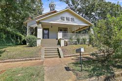 Bank Foreclosures in MCCOMB, MS