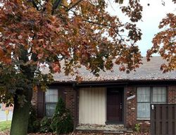 Bank Foreclosures in CLINTON TOWNSHIP, MI