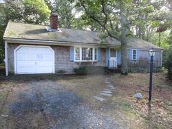 Bank Foreclosures in CENTERVILLE, MA