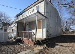 Bank Foreclosures in CAMDEN, NJ