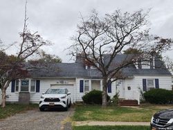 Bank Foreclosures in WEST BABYLON, NY