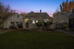 Bank Foreclosures in EVERGREEN PARK, IL