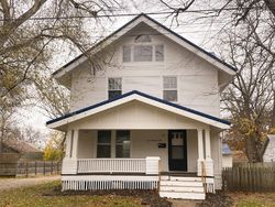 Bank Foreclosures in FAIRFIELD, IA