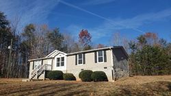 Bank Foreclosures in PAMPLIN, VA