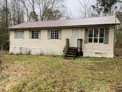 Bank Foreclosures in LOUISVILLE, MS