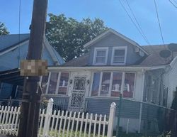 Bank Foreclosures in CAMDEN, NJ