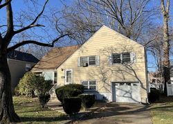 Bank Foreclosures in TEANECK, NJ