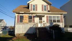 Bank Foreclosures in HULL, MA