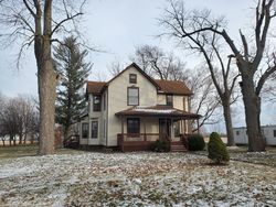 Bank Foreclosures in SHELDON, IL