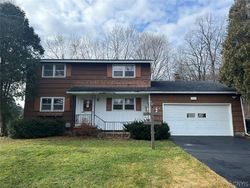 Bank Foreclosures in CAMILLUS, NY