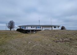 Bank Foreclosures in PETERSBURG, IL