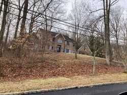 Bank Foreclosures in FRANKLIN LAKES, NJ