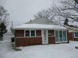 Bank Foreclosures in RIVERVIEW, MI