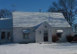 Bank Foreclosures in CARLISLE, IA