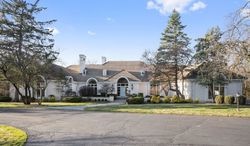 Bank Foreclosures in OAK BROOK, IL