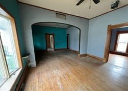 Bank Foreclosures in WOLCOTT, IN