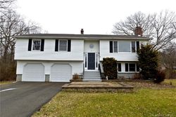 Bank Foreclosures in BRANFORD, CT